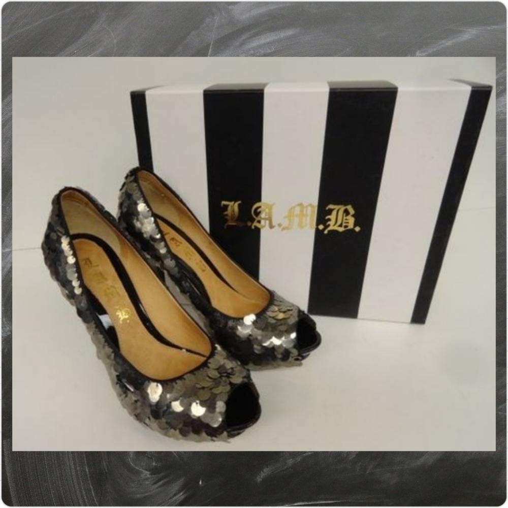 L.A.M.B. Sequin pumps in Black Size 7